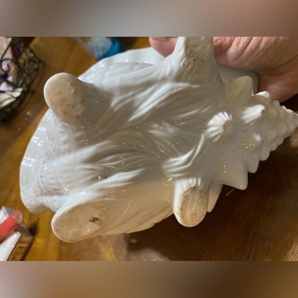 Decor - Picture 3 of 3